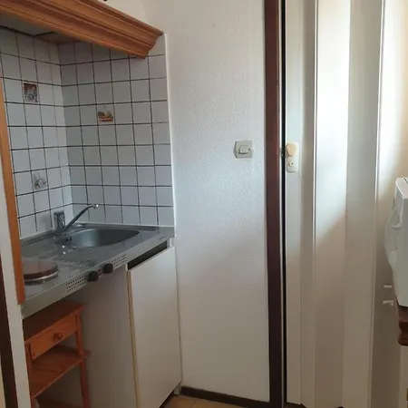 Appt 2 Ou 4 Personnes Avec Piscine, Tennis Et Parking Prive Fleury (Aude)