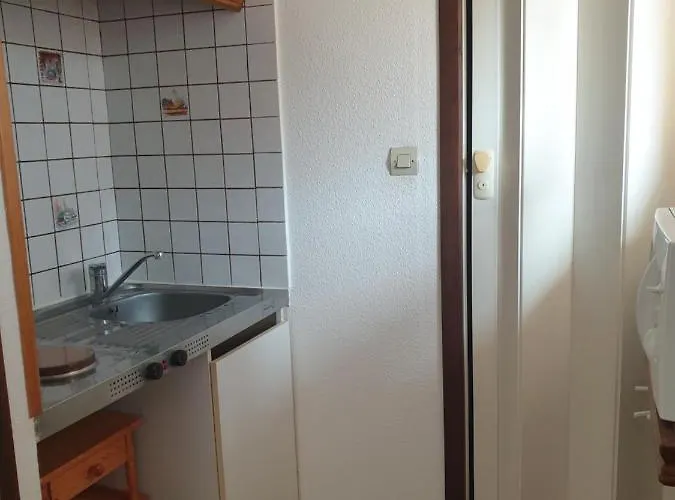 Appt 2 Ou 4 Personnes Avec Piscine, Tennis Et Parking Privé Fleury (Aude)